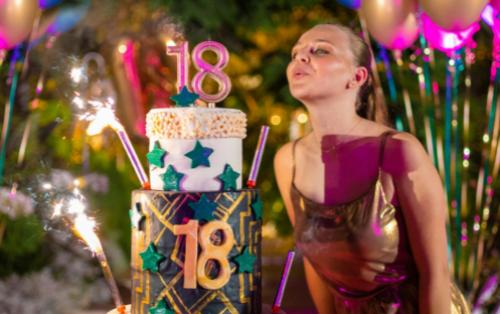 Organiser une soirée d'anniversaire surprise à votre jeune adulte !