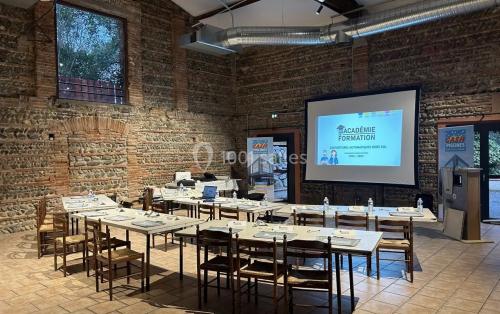 Comment créer une atmosphère propice à l'apprentissage dans une salle de formation ?