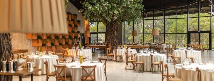 Est-il préférable d’opter pour une salle de réception en centre-ville ou en périphérie ?