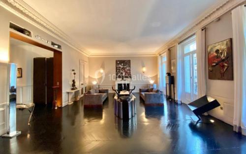 Guide des salles des fêtes atypiques à réserver pour 2025