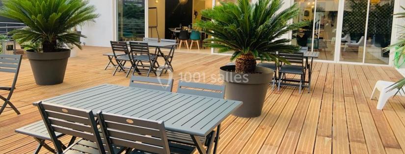 Sélection de salles de séminaire lumineuses avec lumière naturelle