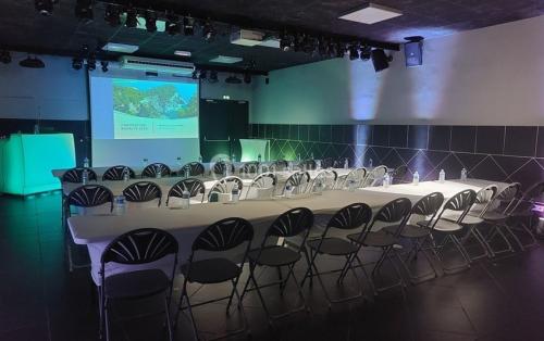 Guide complet : comment choisir une salle de séminaire en France en 2026 | 1001 SallesPro