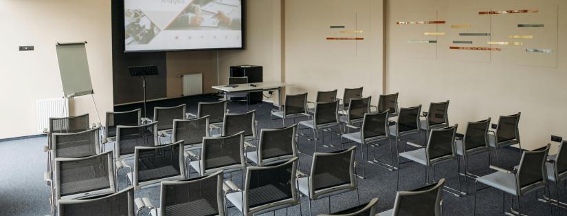 Salle de séminaire connectée à Strasbourg : adresse pour vos réunions hybrides