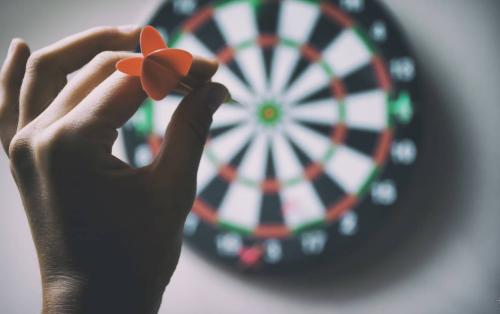 Thibault Tricole et bars à fléchettes : un nouvel engouement
