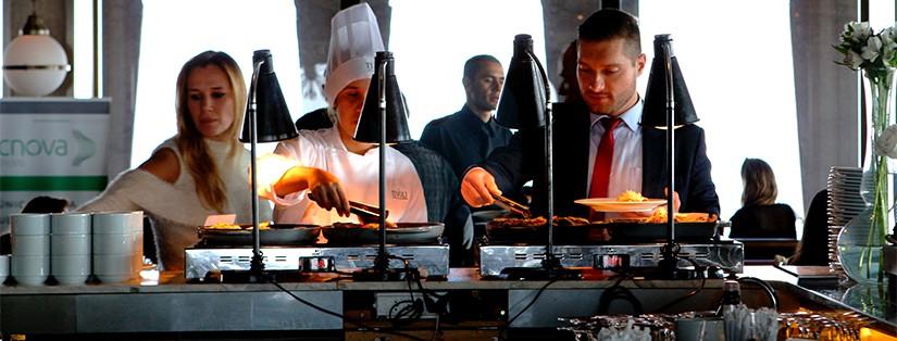 Cocktail d’entreprise et buffet d’entreprise : quelles différences ?