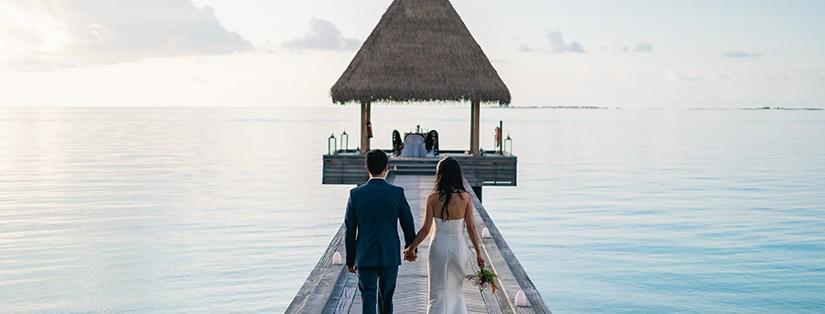 Mariage sur l'Eau : Une Célébration Romantique au Fil des Flots