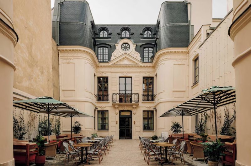 Le Jardin de Verre by Locke