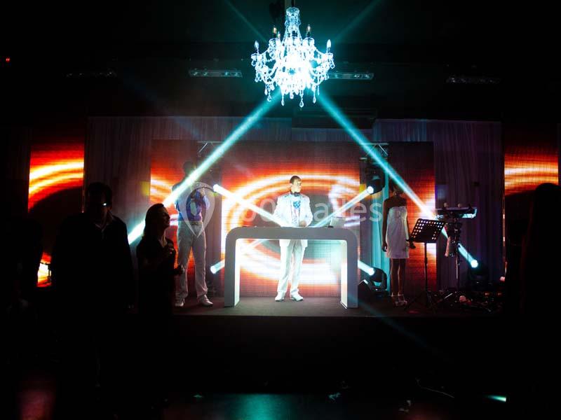 Location salle Marseille (Bouches-du-Rhône) - Newport #18 Location salle Marseille (Bouches-du-Rhône) - Newport #18