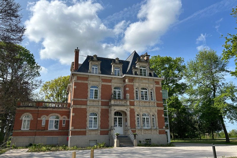 Le Chateau de Bac Saint Maur - photo 1