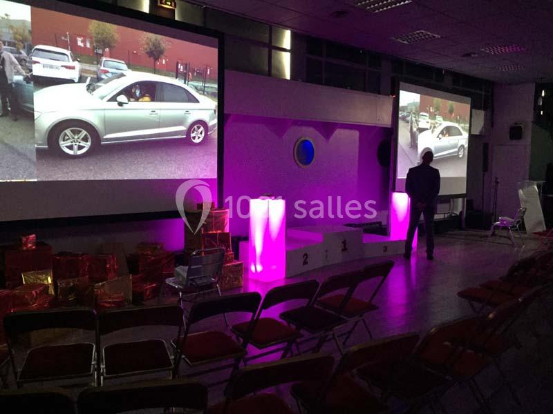 Location salle Clichy (Hauts-de-Seine) - Péniche Touta #4 Location salle Clichy (Hauts-de-Seine) - Péniche Touta #4