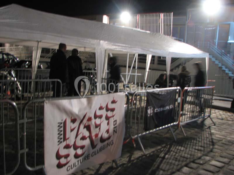 Location salle Clichy (Hauts-de-Seine) - Péniche Touta #19 Location salle Clichy (Hauts-de-Seine) - Péniche Touta #19