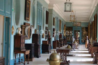 Miniature Location salle Fontaine-Chaalis (Oise) - Domaine de Chaalis #28 Intérieur d'une chapelle gothique avec des vitraux colorés, des voûtes ornées et des peintures murales détaillées.