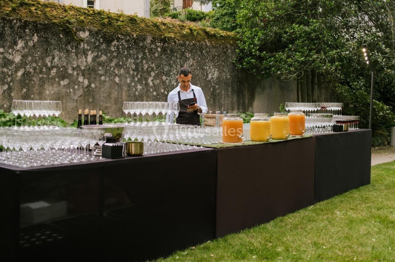 Buffet bar