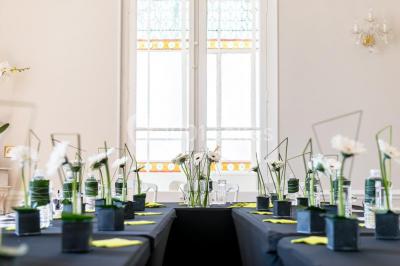 Miniature Location salle Lançon-Provence (Bouches-du-Rhône) - Château La Beaumetane #10 Location salle Lançon-Provence (Bouches-du-Rhône) - Château La Beaumetane #19