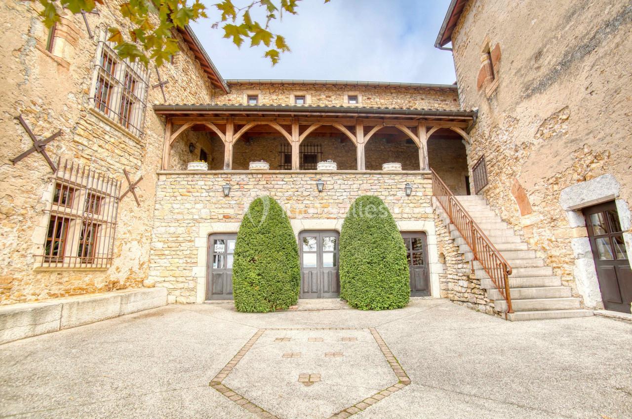 Location salle Frontonas (Isère) - Château de Saint Julien #1