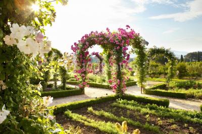 La Bastide Des Saveurs (berard Traiteur) La Bastide Des Saveurs (berard Traiteur)