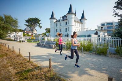 Thalasso Spa & Hôtel Château Des Tourelles - photo 1