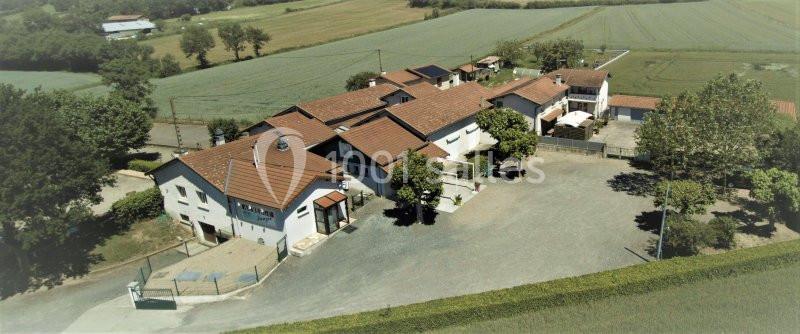 Location salle Saint-Cyr-les-Vignes (Loire) - Auberge De La Sauzée #1