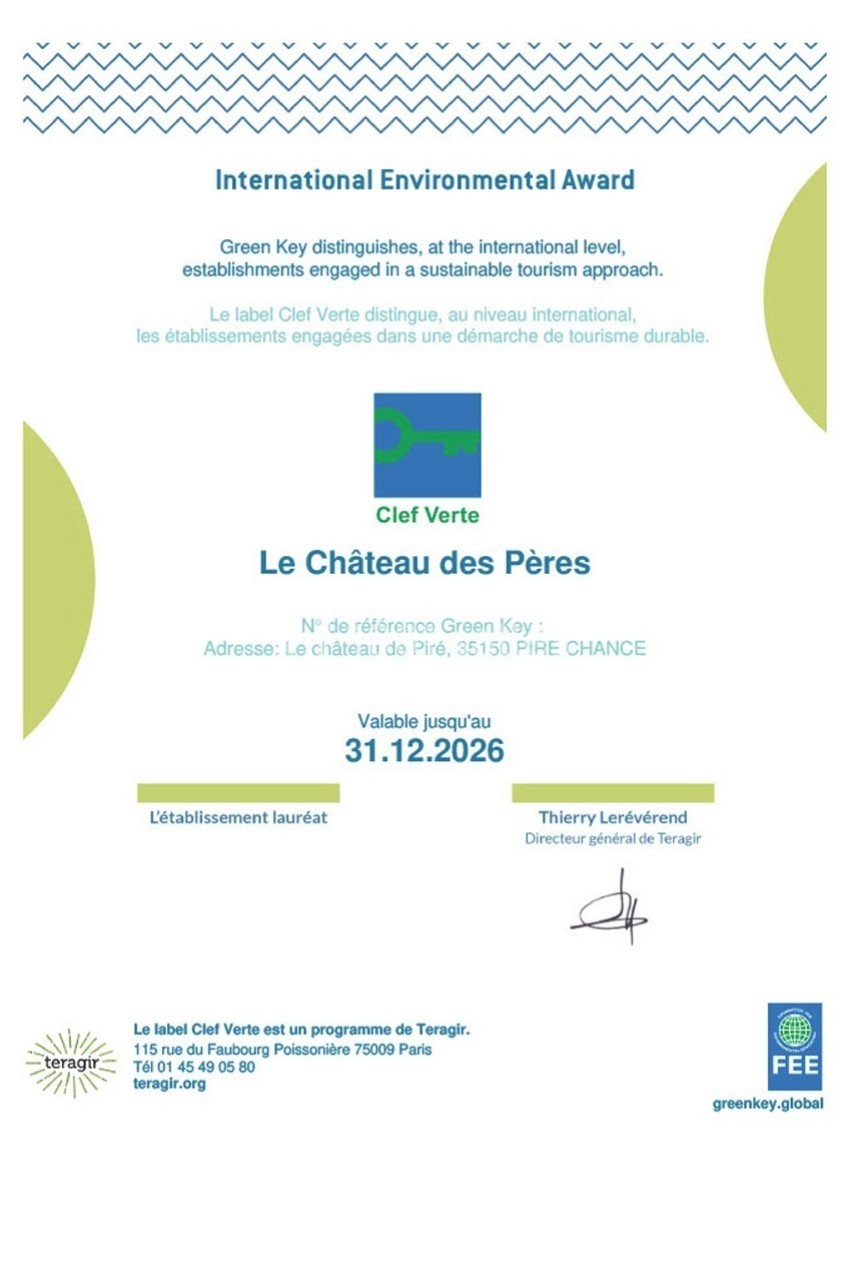 Certificat du label Clef Verte décerné au Château des Pères pour son engagement en faveur d'un tourisme durable.