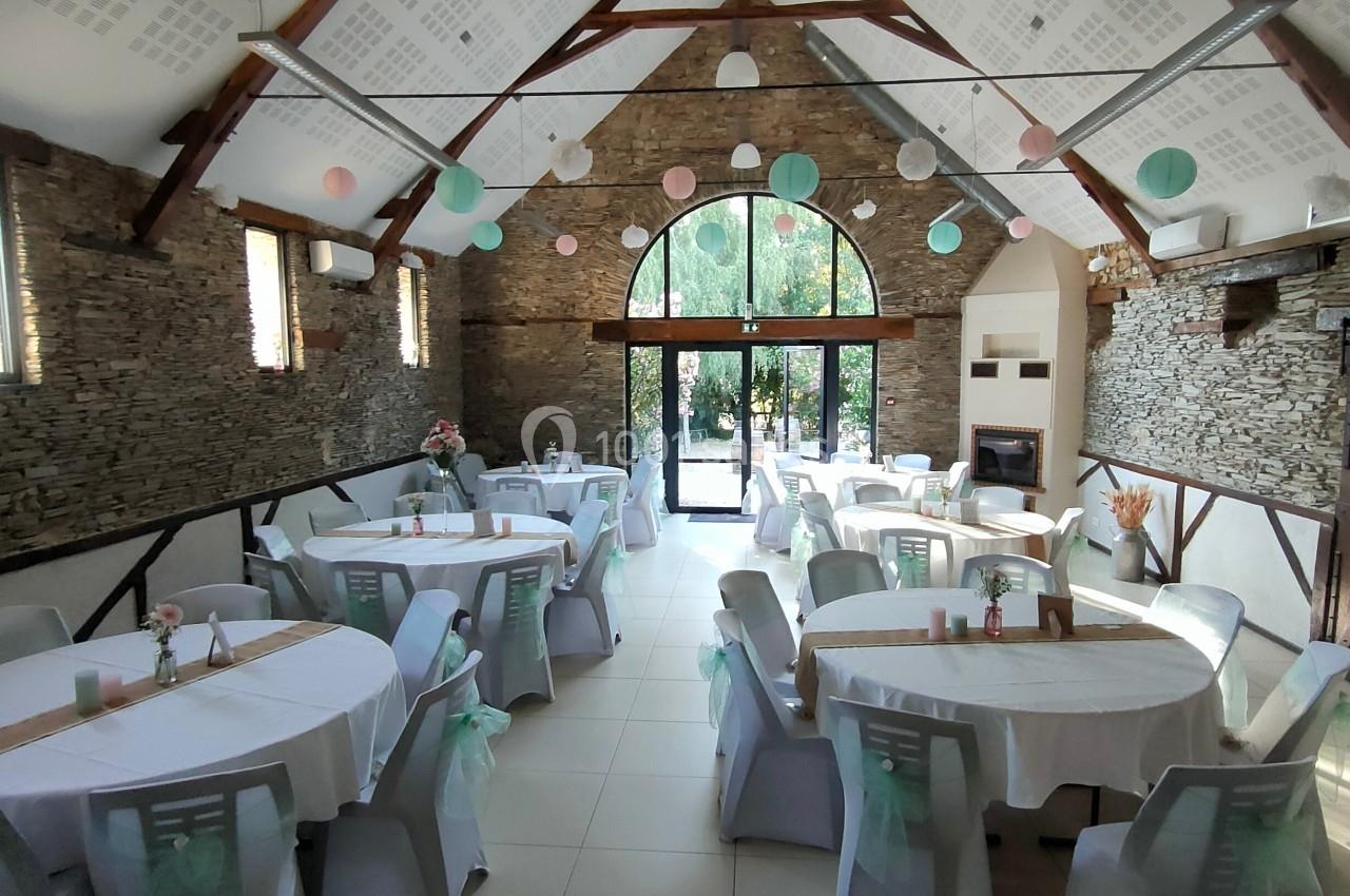 Location salle Brain-sur-Longuenée (Maine-et-Loire) - Domaine de la Thioudière #1