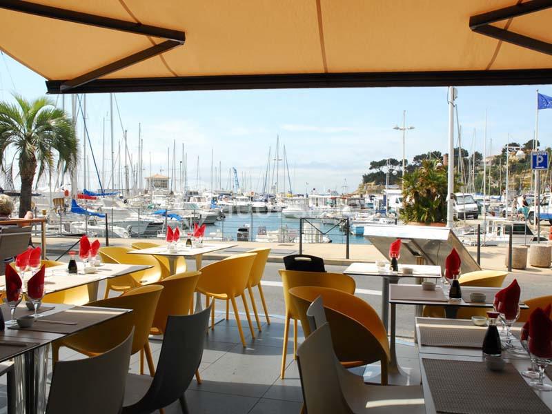Restaurant Panoramique Le Saint Tropez - galerie - photo 3