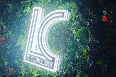 Miniature Location salle Vitrolles (Bouches-du-Rhône) - Salle Le Concorde #2 Location salle Vitrolles (Bouches-du-Rhône) - Salle Le Concorde #5