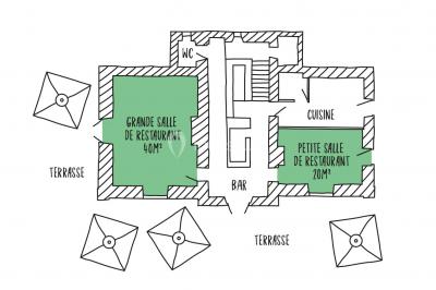 Miniature Location salle Nantes (Loire-Atlantique) - Manoir de Procé #10 Plantes d'intérieur variées dans des pots en verre et en métal doré, disposées sur une cheminée en marbre noir.