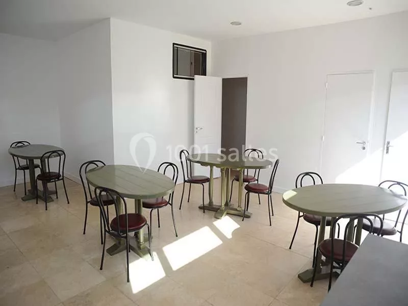 L'open Space - salles de séminaires avec lumière naturelle