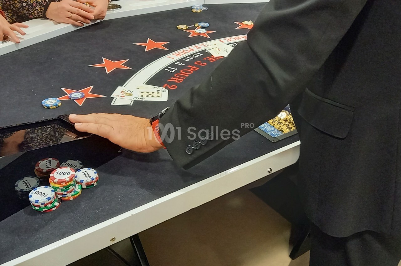 Black Jack avec croupier Gains Cadeau La Croisée des Possibles Oise