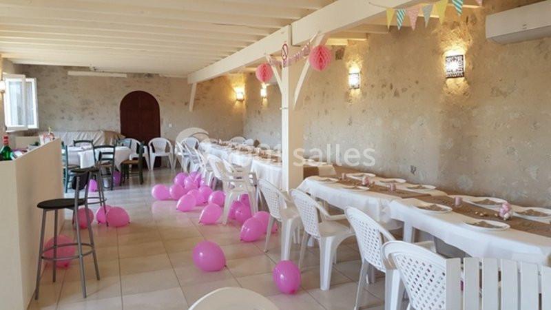 Location salle Saint-Martin-de-Coux (Charente-Maritime) - La Borderie #2