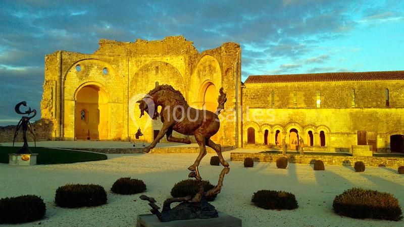Abbaye De Trizay - galerie - photo 1