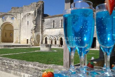 Abbaye De Trizay - photo 2