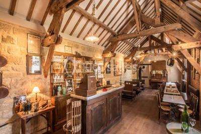 Au Moulin à Vent Au Moulin à Vent