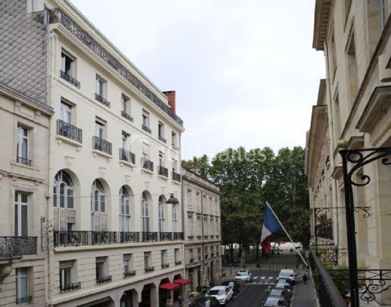 FACADE
