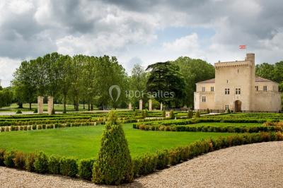 Château La Tour Carnet