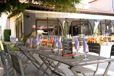 Miniature Location salle Fos-sur-Mer (Bouches-du-Rhône) - Les Hôtels Ariane #5 Location salle Fos-sur-Mer (Bouches-du-Rhône) - Les Hôtels Ariane #21