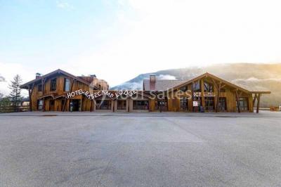 Hotel Base Camp Lodge - photo 1