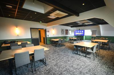 Ibis Beaune Sud – La Ferme Aux Vins - photo 4