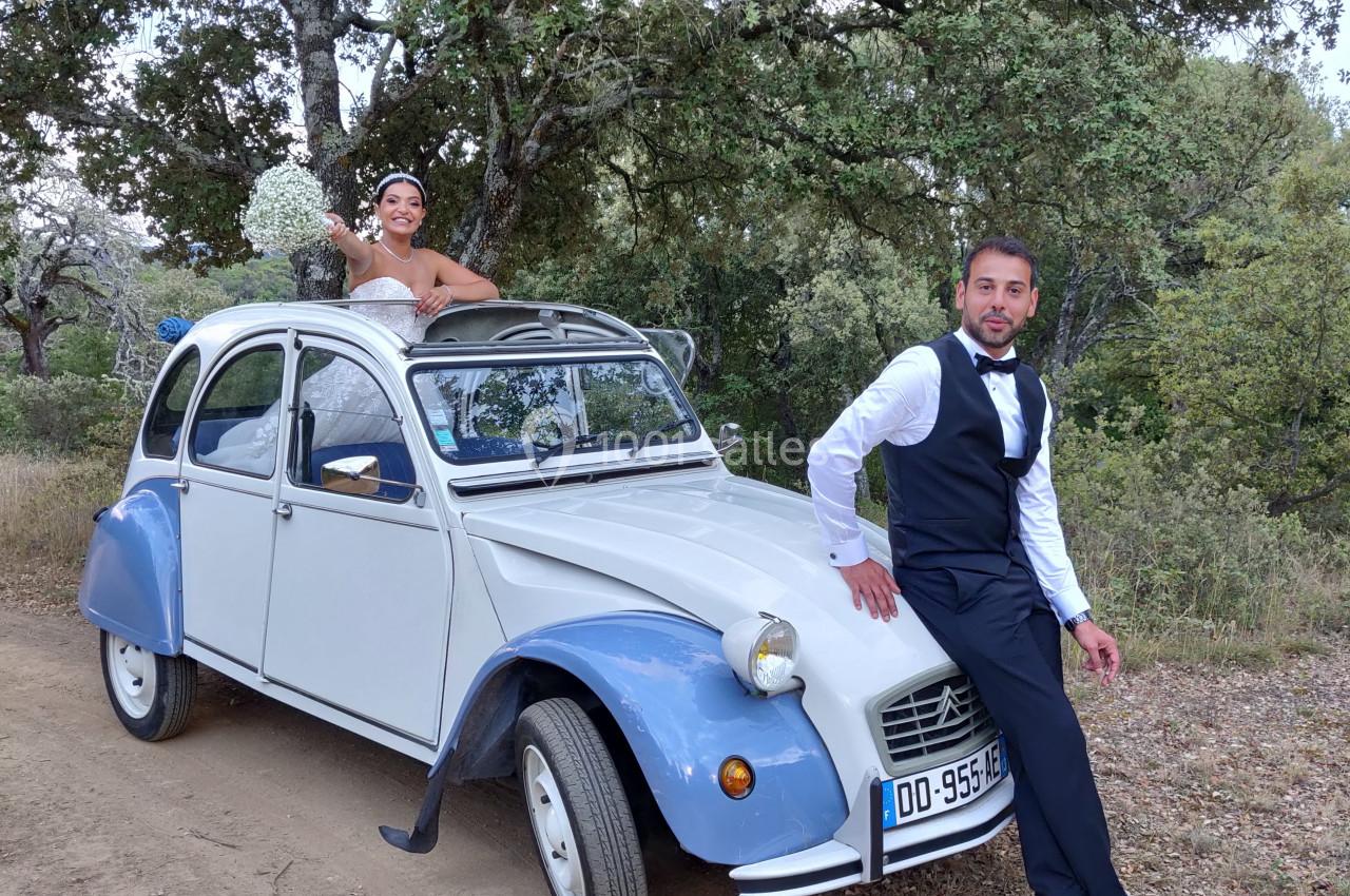 Arrivée en 2CV - Mariage - 2021 Arrivée en 2CV - Mariage - 2021