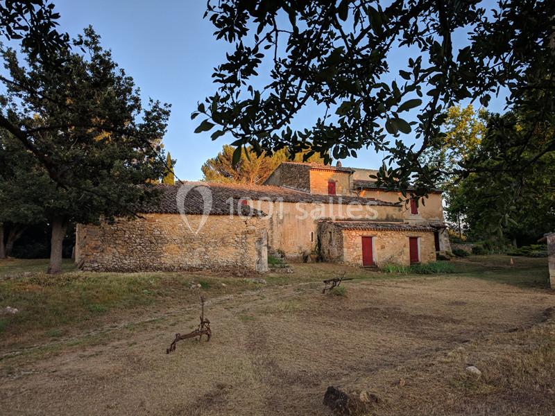La ferme - Vue depuis l'Ouest La ferme - Vue depuis l'Ouest