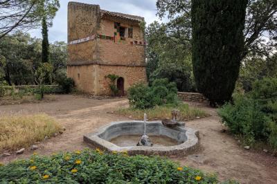 Miniature Le bassin XIXème et le pigeonnier - Vus depuis le Sud-Ouest. Vue aérienne du Domaine - Évènement
