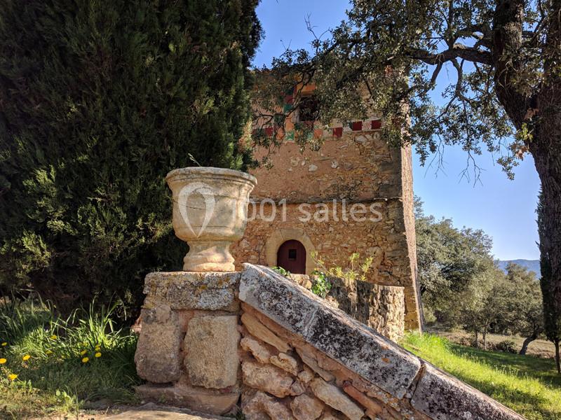 Le pigeonnier - Vu depuis le grand escalier Est Le pigeonnier - Vu depuis le grand escalier Est