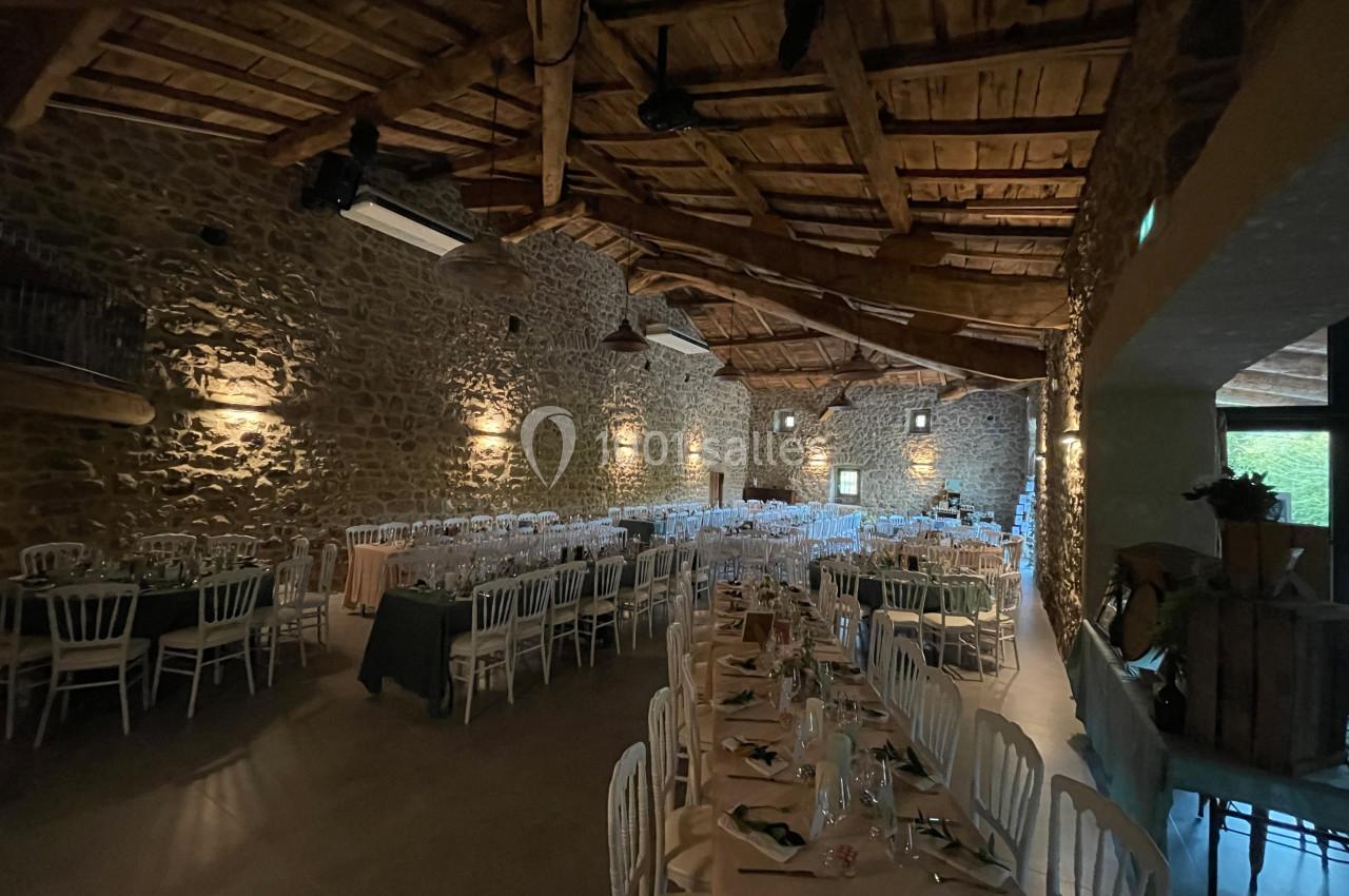 Location salle Colombier-le-Jeune (Ardèche) - Le Mas Girodier #1