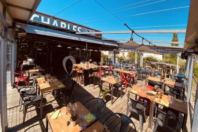 Le Saint Charles Le Saint Charles