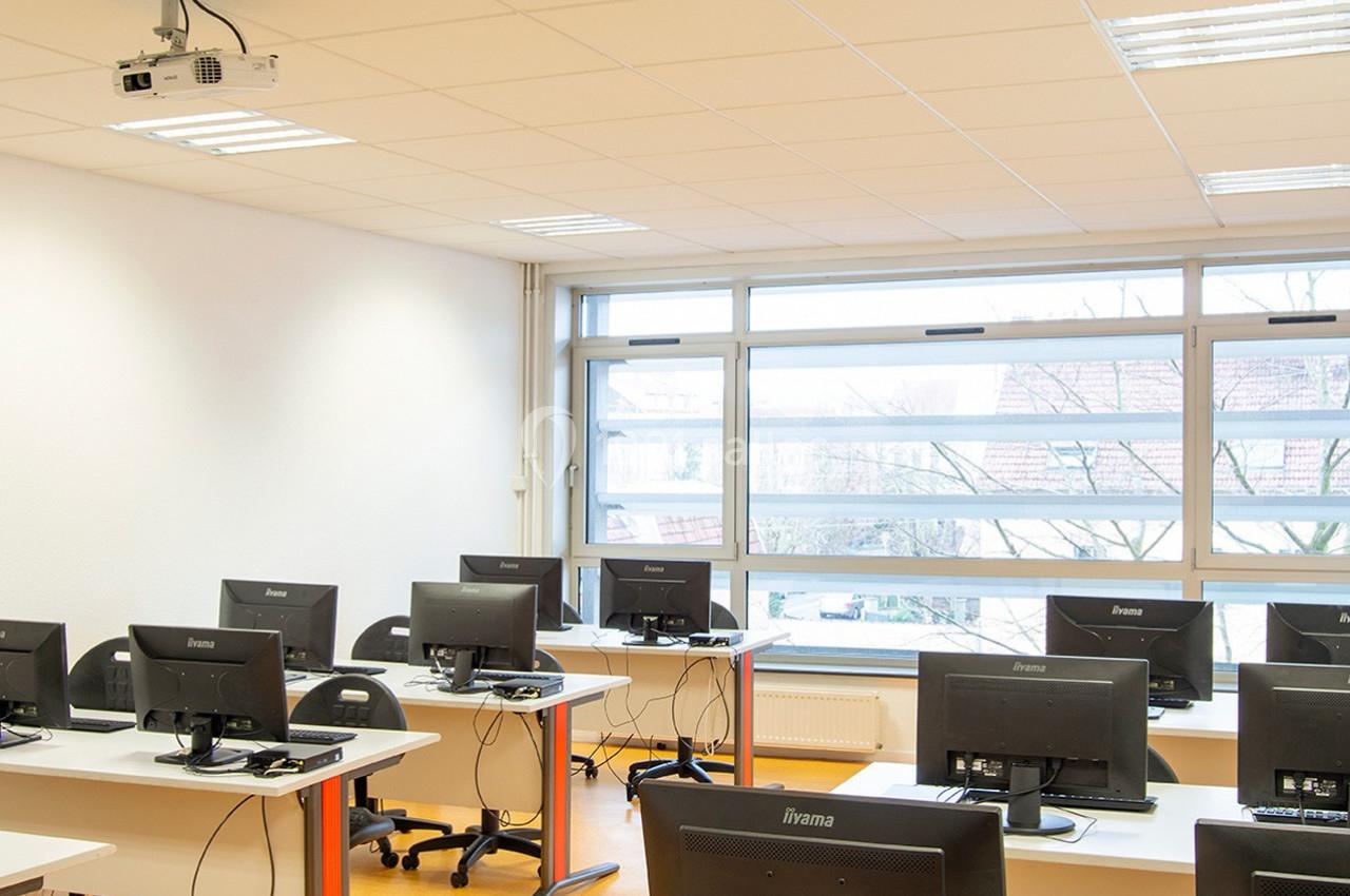 Place des Entrepreneurs Montbéliard – CCI Saône-Doubs - galerie - photo 2