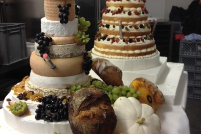 Miniature Traiteur Marles-en-Brie (Seine-et-Marne) - Eclat des Saveurs #28 Assiette composée de foie gras, gelée, pain brioché, tranches d'orange, groseilles, jeunes pousses et graines noires.