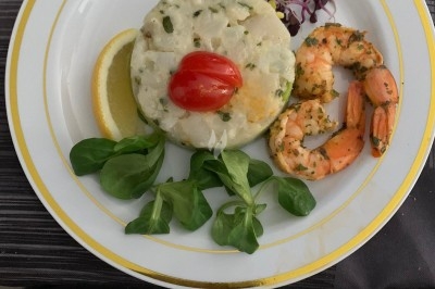 Miniature Traiteur Marles-en-Brie (Seine-et-Marne) - Eclat des Saveurs #170 Assiette composée de foie gras, gelée, pain brioché, tranches d'orange, groseilles, jeunes pousses et graines noires.