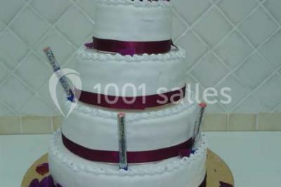 Miniature Traiteur Draguignan (Var) - Borges Evenements #5 Plateau de crudités colorées avec radis, carottes, poivrons, chou-fleur et trempette au centre, présenté sur un lit de…