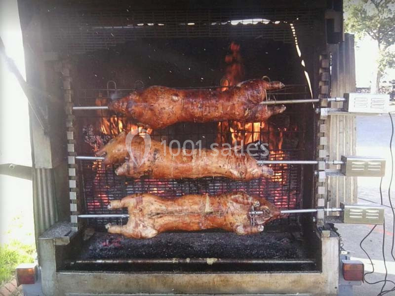 Traiteur Saint-Gilles (Ille-et-Vilaine) - Au Cochon Grille Adore #1