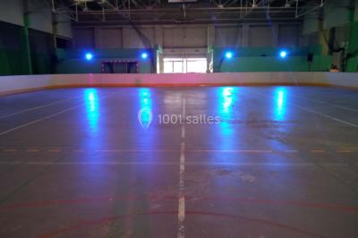 Miniature DJ Tocane-Saint-Apre (Dordogne) - Alliance Animation #9 Installation de matériel audio et éclairage dans une tente, avec une décoration sur le thème d'Halloween.